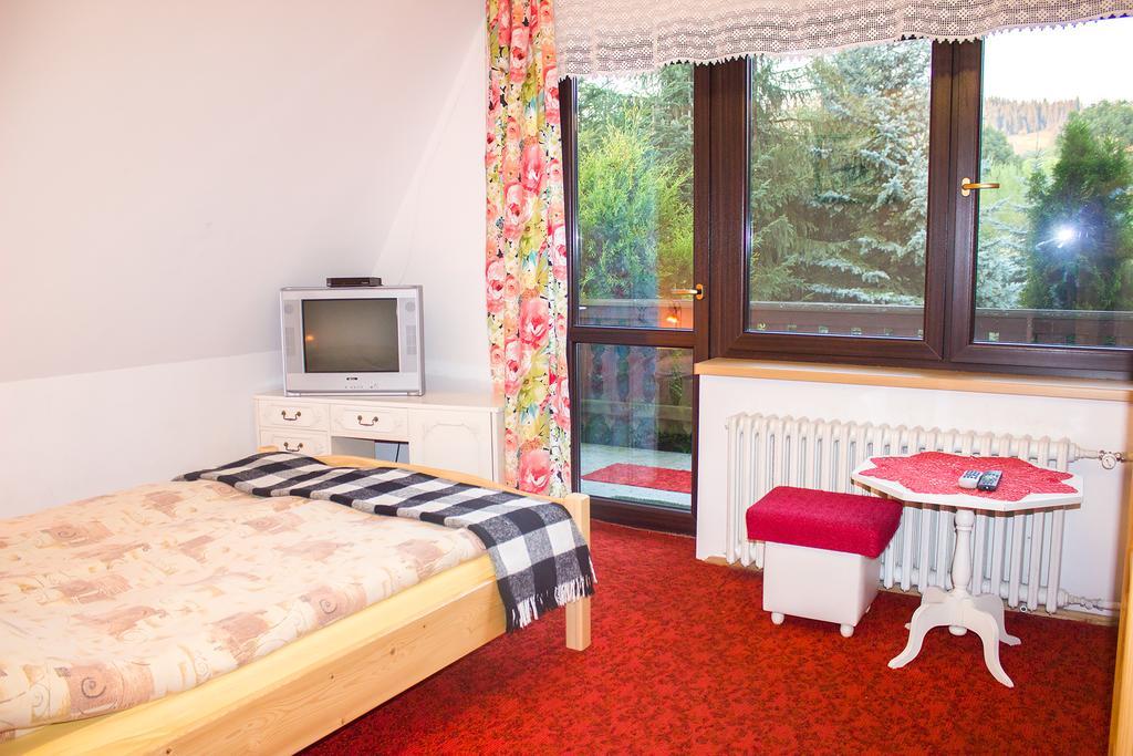 Hacjenda - Apartamenty I Pokoje Goscinne Czarna Góra Esterno foto